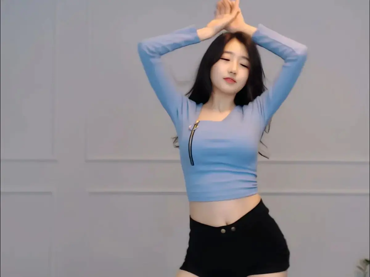 onlyfans每日大赛在线抢先看 - 徐雅终极剪辑高能瞬间 - 免费在线观看完整版